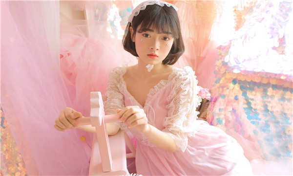 遵义供卵试管代怀生子多少钱？这一直是很多不孕不育家庭关注的话题。在中国，不孕不育的发生率越来越高，根据《中国不孕不育现状调研报告》显示，育龄夫妇的不孕不育率从20年前的3%增长至现在的12.5%-18.2%，患者人数高达6000万以上。在这样的背景下，许多家庭通过供卵试管来实现自己的生育梦想。那么，供卵试管代怀生子的费用到底是多少呢？